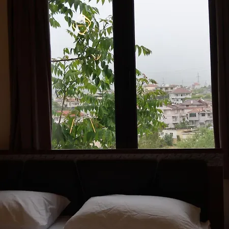 Cozy With Free Parking And Mountain View * Tirana